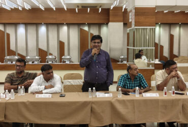 BUSINESS-MEETING-35-1024x768